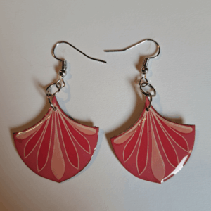 Pendientes de papel con engarce de acero