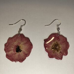 Pendiente de flor natural en resina