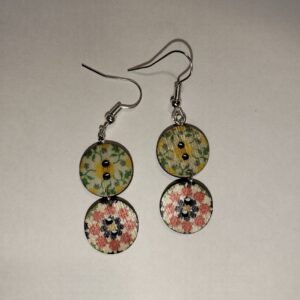 Pendiente de botón de madera